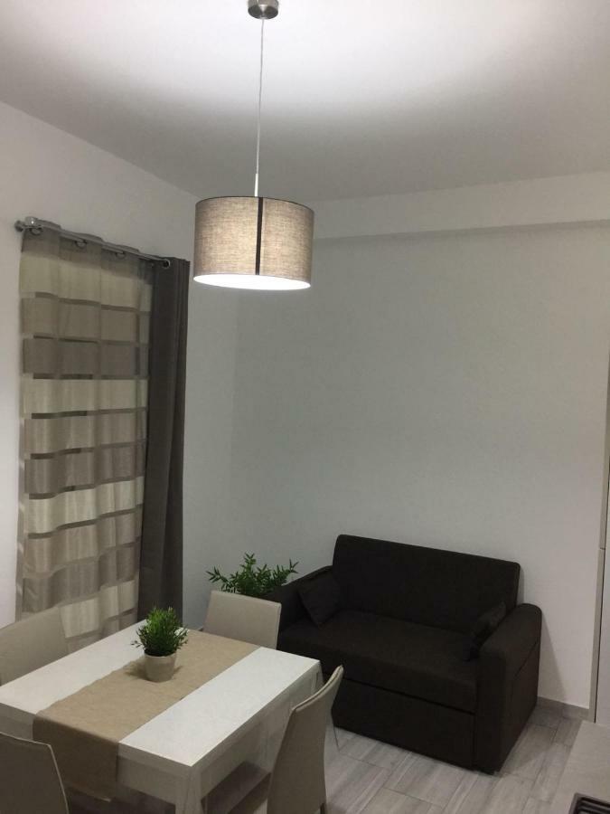 Apartamento Alloggio Tulipano Acerra Exterior foto