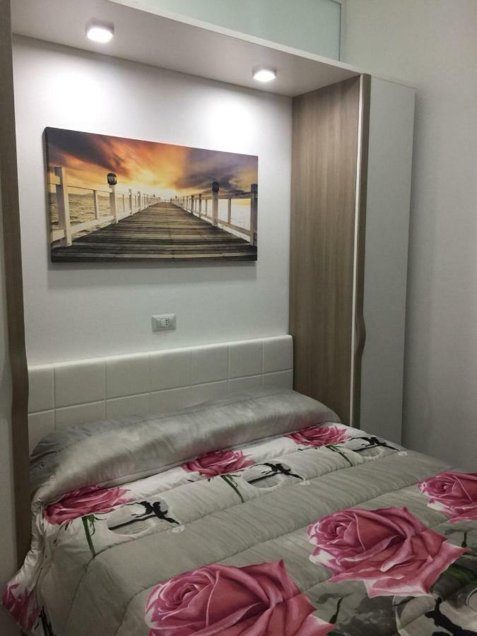 Apartamento Alloggio Tulipano Acerra Exterior foto